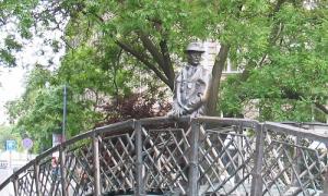 Budapeštas neparastie pieminekļi - nacionālais varonis Imre Nagi
